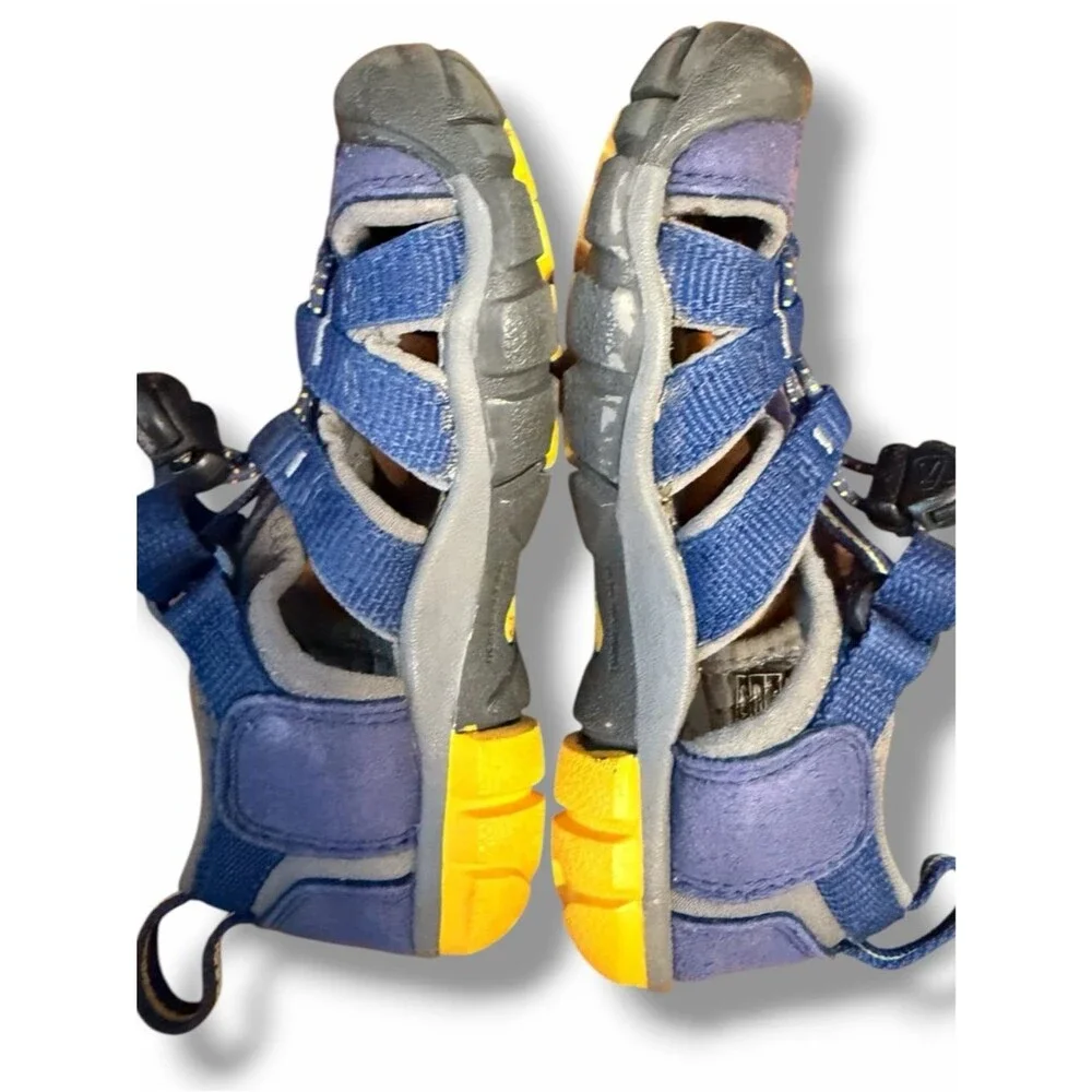 KEEN Unisex- Kids Newport H2 Closed Toe Water Sandals Blue Depths/Gargoyle Sz 8